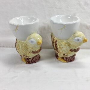 Vintage Wilton Court Ceramic Henrietta Egg Cups Set of 2 White Yellow Chicks